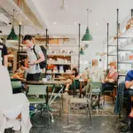 Como a Tecnologia Muda a Rotina nas Cidades Modernas